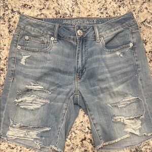 NWT American Eagle Distressed Denim tom girl Bermuda Shorts